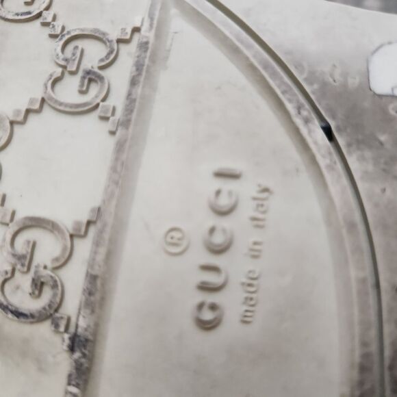 Gucci Women's Beige Slip-On Shoes - Picture 13 of 14